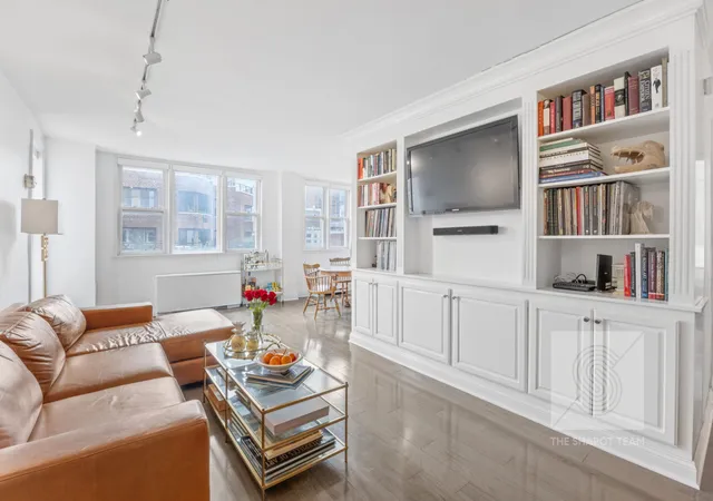 1st image of 201 E 36Th St #19B, New York City, NY 10016 | MLS# RLS20091705