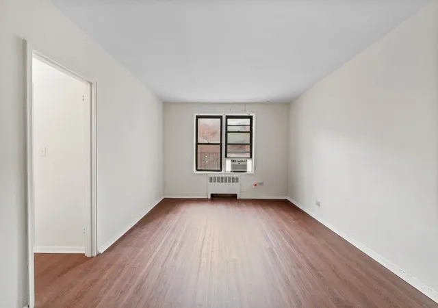 4th image of 143-36 Barclay Ave #5-E, Flushing, NY 11355 | MLS# RLS20091371