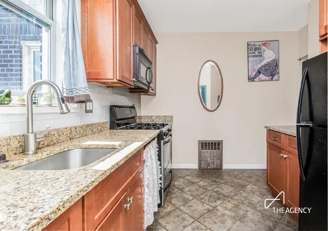 5th image of 3050 Fairfield Ave, New York, NY 10463