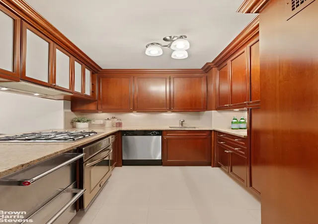 5th image of 301 E 22Nd St #7S, New York City, NY 10010 | MLS# RLS20091733