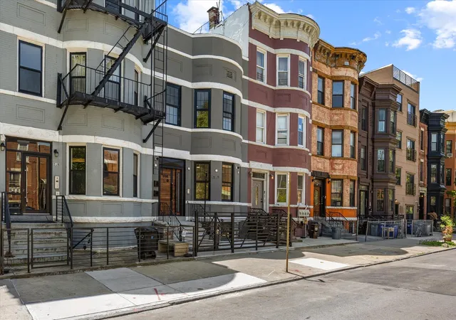 Photo 3 of Sale Pending at 534 Kosciuszko St, Brooklyn, NY 11221 | MLS# RLS20091765 | Listing updated on 2026-06-29