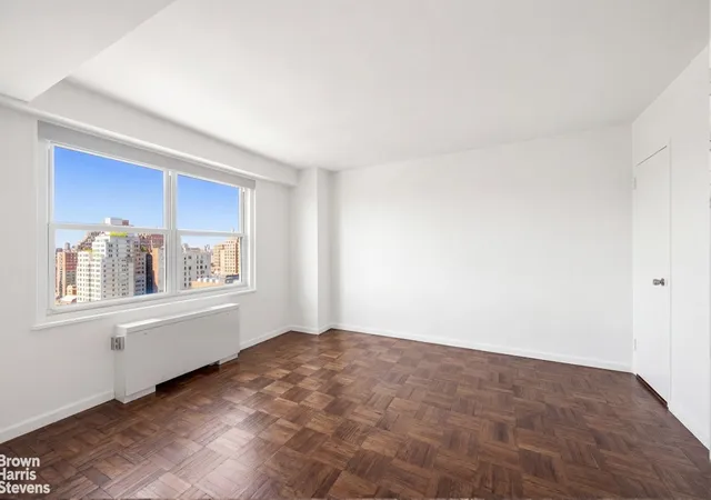 3rd image of 101 W 12Th St #19/O, New York City, NY 10011 | MLS# RLS20092069