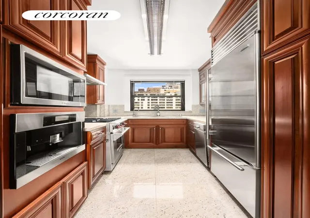 Photo 3 of Sale Pending at 10 Mitchell Pl #9G, New York, NY 10017 | MLS# RLS20092071 | Listing updated on 2026-07-02
