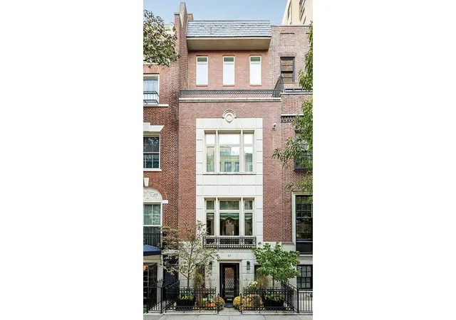 1st image of 67 E 82nd St, New York, NY 10028 | MLS# RLS20092075