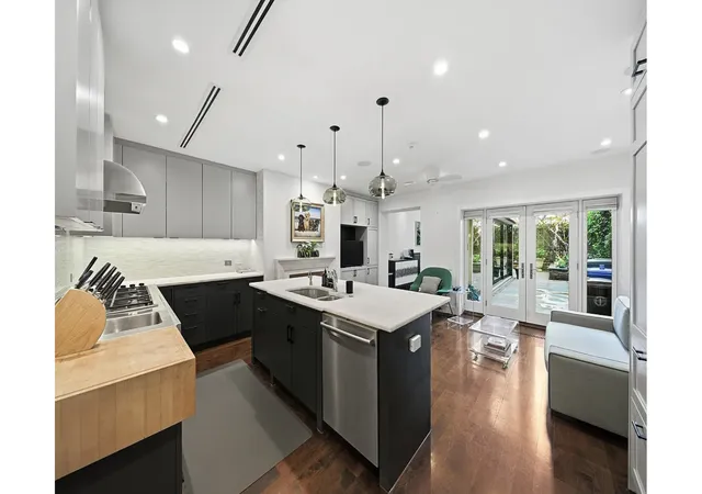 Photo 3 of Single family home for sale at 67 E 82nd Street, New York, NY 10028 | MLS# RLS20092075 | Listing updated on 2026-06-11
