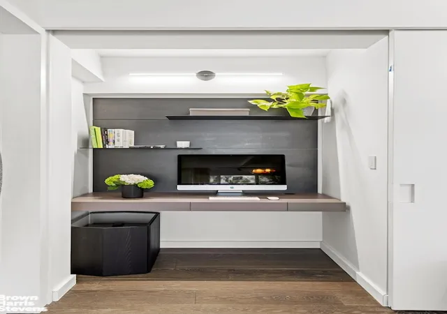 Photo 3 of Sale Pending at 1025 5th Avenue #7AN, New York, NY 10028 | MLS# RLS20092246 | Listing updated on 2026-08-28