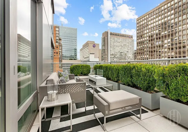 4th image of 303 E 33Rd St, New York City, NY 10016