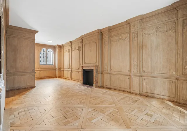 Listing Photo 4 - Condo for sale in building located at 480 Park Ave, New York City, NY 10022 - Unit #19C