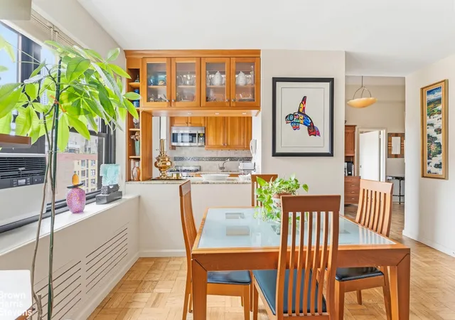 4th image of 11 Riverside Dr #17OW, New York City, NY 10023 | MLS# RLS20092315