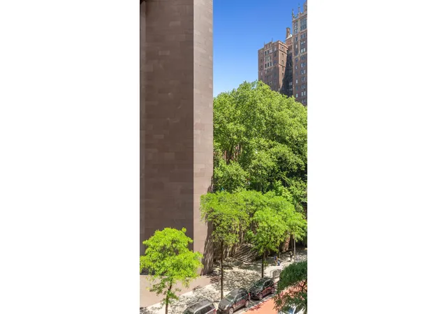 Homes for sale in New York City, NY | 320 E 42nd St #408, New York City, NY 10017 | MLS# RLS20092335