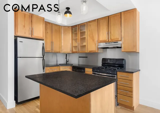 Photo 2 of Townhouse for sale at 201 Spencer St #5B, Brooklyn, NY 11205 | MLS# RLS20092337 | Listing updated on 2026-07-26