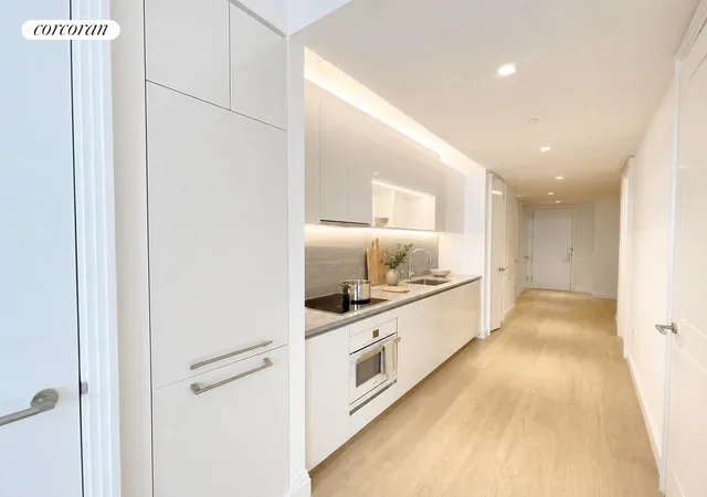 Photo 3 of House for sale at 1 Wall St #817, New York, NY 10005 | MLS# RLS20092347 | Listing updated on 2026-05-31