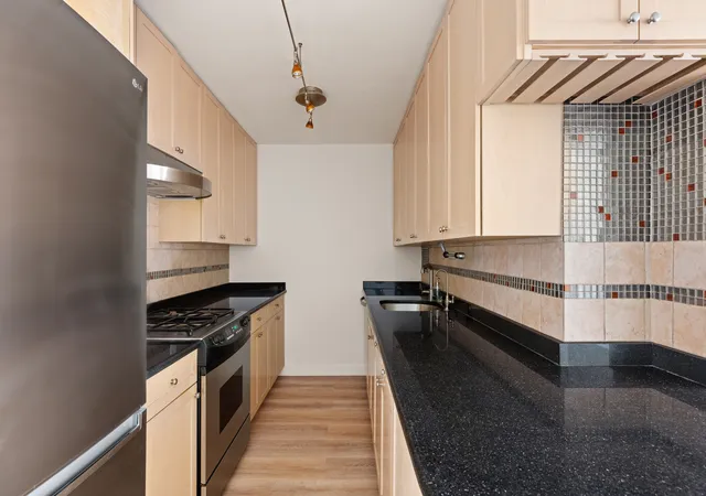 Photo 3 of House for sale at 130 E 18th Street #10D, New York, NY 10003 | MLS# RLS20092447 | Listing updated on 2026-06-17