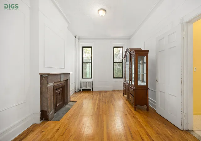 Listing Photo 4 - Condo for sale in building located at 147 W 105Th St, New York City, NY 10025 - Unit #1E