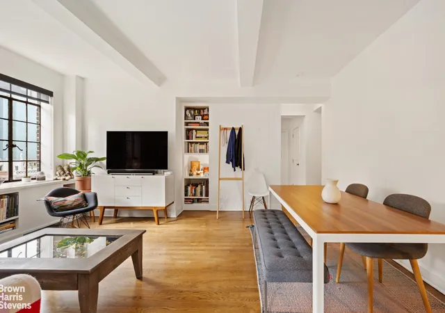 Photo 2 of Sale Pending at 45 Tudor City Pl #1117/1118, New York, NY 10017 | MLS# RLS20092576 | Listing updated on 2026-08-02