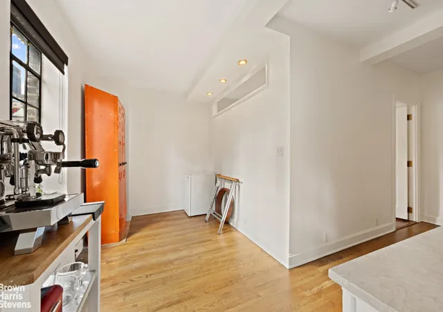 Photo 4 of Sale Pending at 45 Tudor City Pl #1117/1118, New York, NY 10017 | MLS# RLS20092576 | Listing updated on 2026-08-02