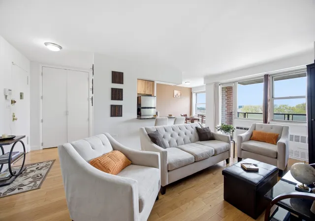 3rd image of 400 Cozine Ave #5E, Brooklyn, NY 11207 | MLS# RLS20092592