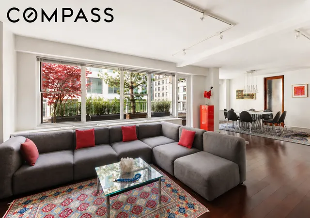 2nd image of 136 E 56Th St, New York City, NY 10022