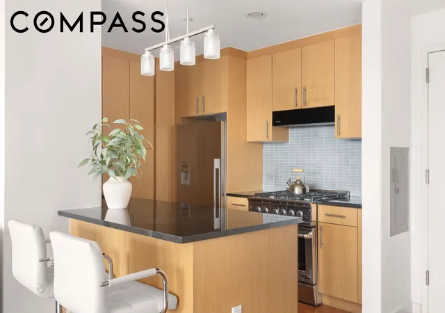 3rd image of 5-49 Borden Ave #8G, Long Island City, NY 11101 | MLS# RLS20093068