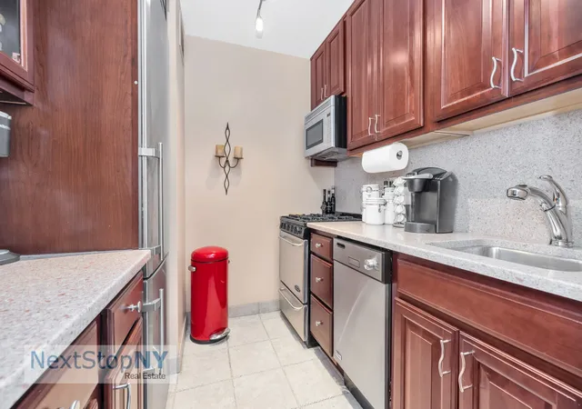 4th image of 245 E 54Th St #20A, New York City, NY 10022 | MLS# RLS20093119