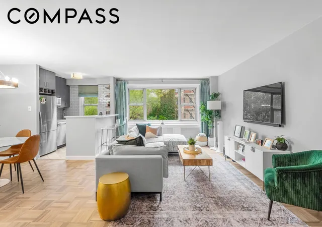 Photo 3 of Sale Pending at 2 Charlton St #5A, New York, NY 10014 | MLS# RLS20093140 | Listing updated on 2026-07-10