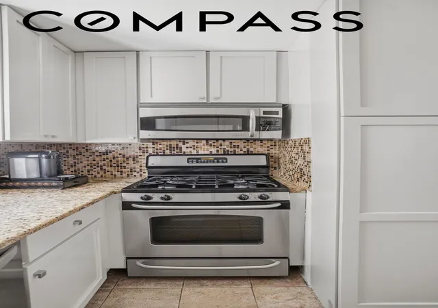 Photo 4 of Sale Pending at 400 E 77th Street #3E, New York, NY 10075 | MLS# RLS20093165 | Listing updated on 2026-07-09
