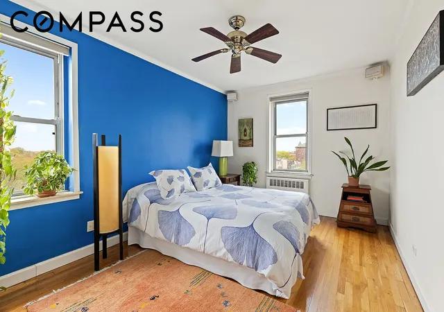 4th image of 200 Congress St, New York, NY 11201