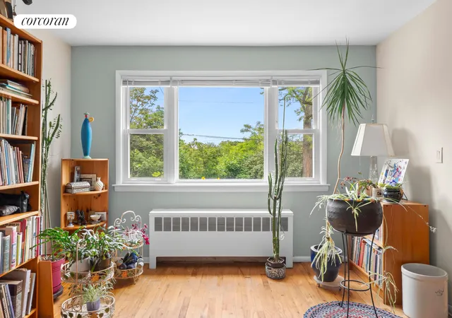 2nd image of 6217 Spencer Ter #HOUSE, Bronx, NY 10471 | MLS# RLS20093225