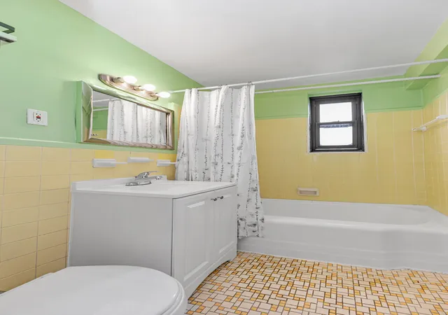 4th image of 63-95 Austin St #2G, Rego Park, NY 11374 | MLS# RLS20093289