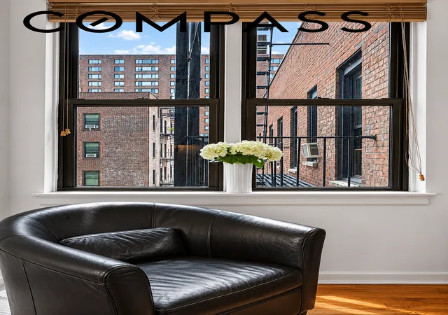 Homes for sale in New York, NY | 4 W 101St St, New York, NY 10025