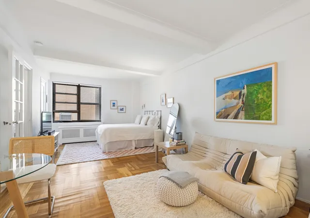 4th image of 245 E 72Nd St #8-H, New York, NY 10021 | MLS# RLS20093413