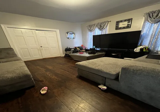 Listing Photo 4 - Condo for sale in building located at 631 Hegeman Ave, Brooklyn, NY 11207