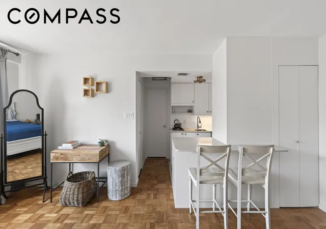 3rd image of 233 E 69Th St #16F, New York, NY 10021 | MLS# RLS20092938