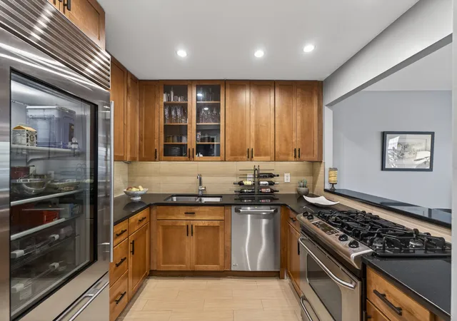 Photo 3 of Sale Pending at 296 W 10th Street #6N, New York, NY 10014 | MLS# RLS20093498 | Listing updated on 2026-06-19