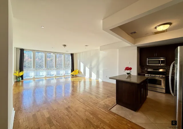 Homes for sale in New York City, NY | 90 Bay Street Lndg #2-G, New York City, NY 10301 | MLS# RLS20093549