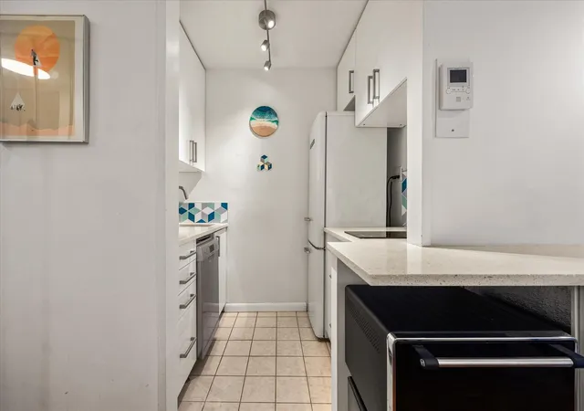 Homes for sale in New York City, NY | 579 W 215Th St #5-C, New York City, NY 10034 | MLS# RLS20093681