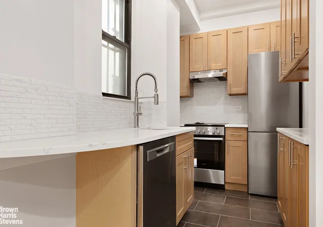 Photo 4 of House for sale at 235 E 73rd Street #1H, New York City, NY 10021 | MLS# RLS20093784 | Listing updated on 2026-05-31