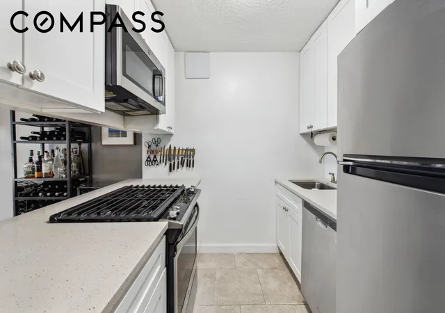 Photo 3 of Condo for sale at 300 Rector Pl #8N, New York, NY 10280 | MLS# RLS20093899 | Listing updated on 2026-07-14