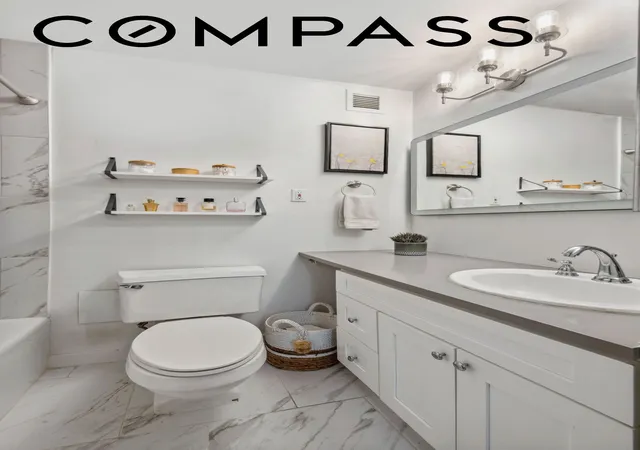 Photo 4 of House for sale at 300 Rector Pl #8N, New York, NY 10280 | MLS# RLS20093899 | Listing updated on 2026-07-14