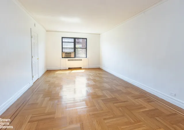 2nd image of 3215 Netherland Ave #4E, New York City, NY 10463 | MLS# RLS20093904