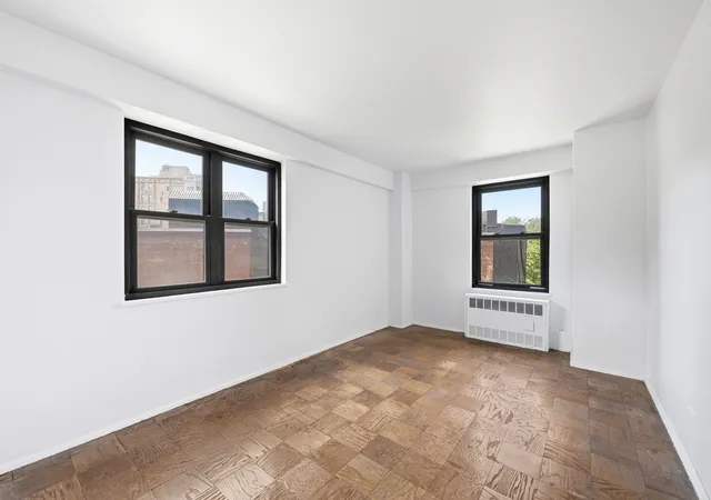 Photo 4 of Sale Pending at 208 E Broadway #J602, New York City, NY 10002 | MLS# RLS20093919 | Listing updated on 2026-07-29