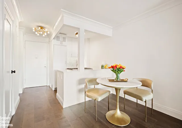 4th image of 61 Jane St #6N, New York City, NY 10014 | MLS# RLS20093925