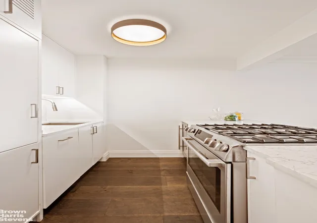 5th image of 61 Jane St #6N, New York City, NY 10014 | MLS# RLS20093925