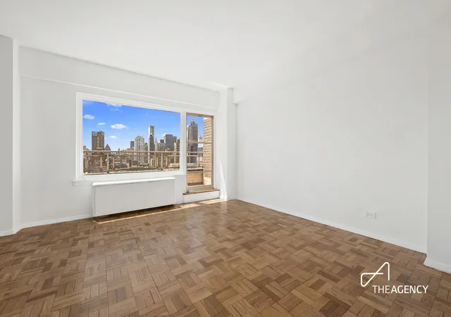 4th image of 345 E 69Th St #PHD, New York, NY 10021 | MLS# RLS20093942