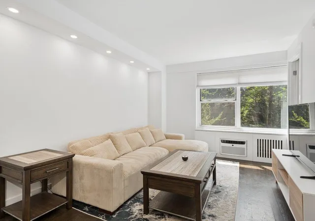 Homes for sale in New York City, NY | 440 E 79th St #3-M, New York City, NY 10075 | MLS# RLS20094089