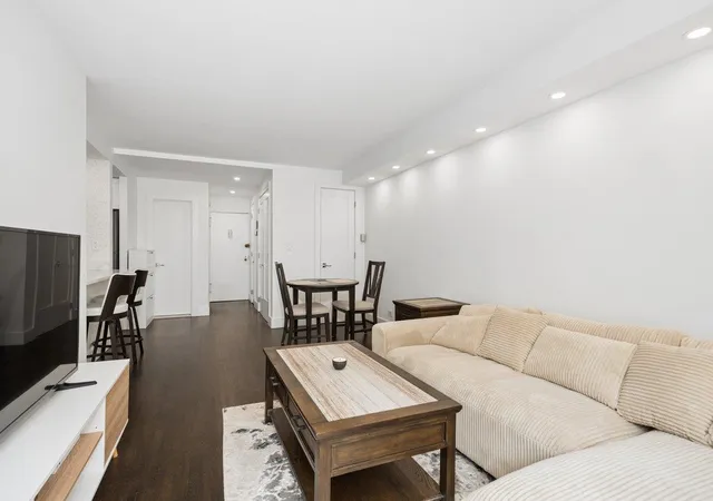 Homes for sale in New York, NY | 440 E 79Th St, New York, NY 10075