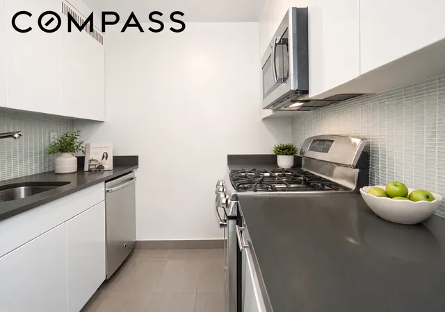 4th image of 310 E 46Th St #7W, New York City, NY 10017 | MLS# RLS20094131