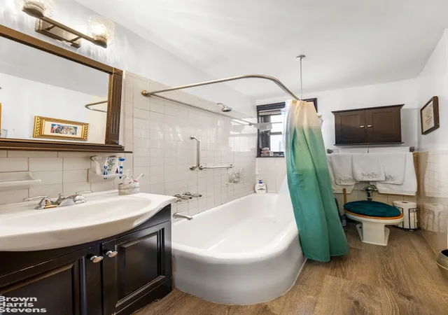 2nd image of 1040 Carroll St, New York City, NY 11225