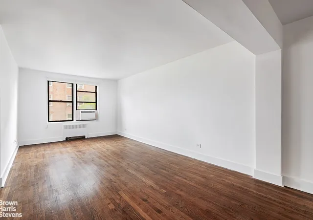 4th image of 525 W 235Th St #4D, Bronx, NY 10463 | MLS# RLS20094195