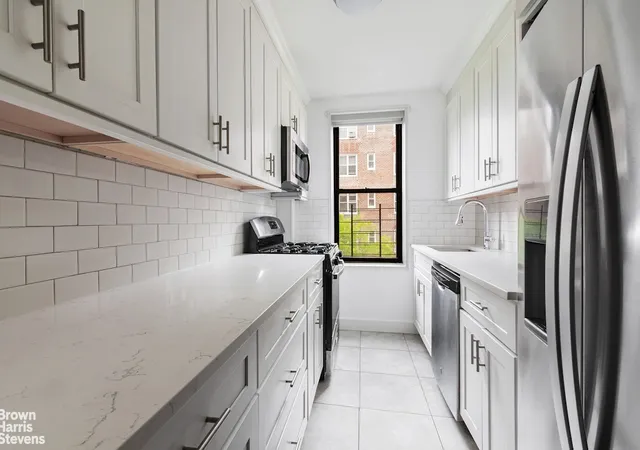 5th image of 525 W 235Th St #4D, Bronx, NY 10463 | MLS# RLS20094195